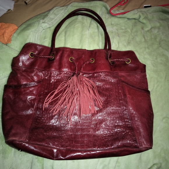 Charles David Red Alligator Embossed Leather Hobo Bag Purse. Large - Picture 10 of 16